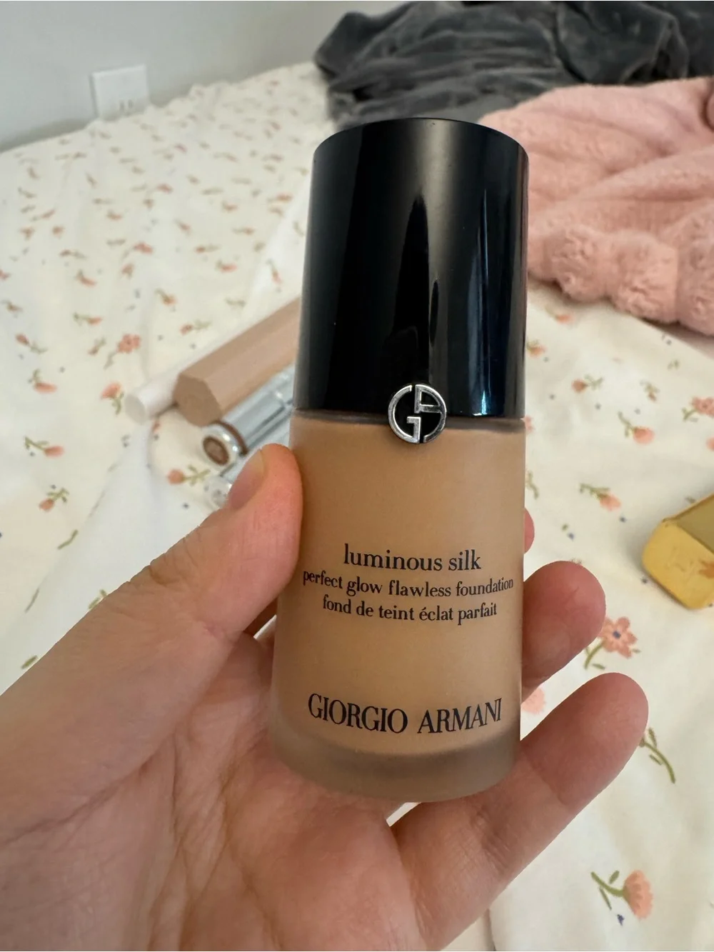 Giorgio Armani Luminous Silk Foundation - old formula 5.5
